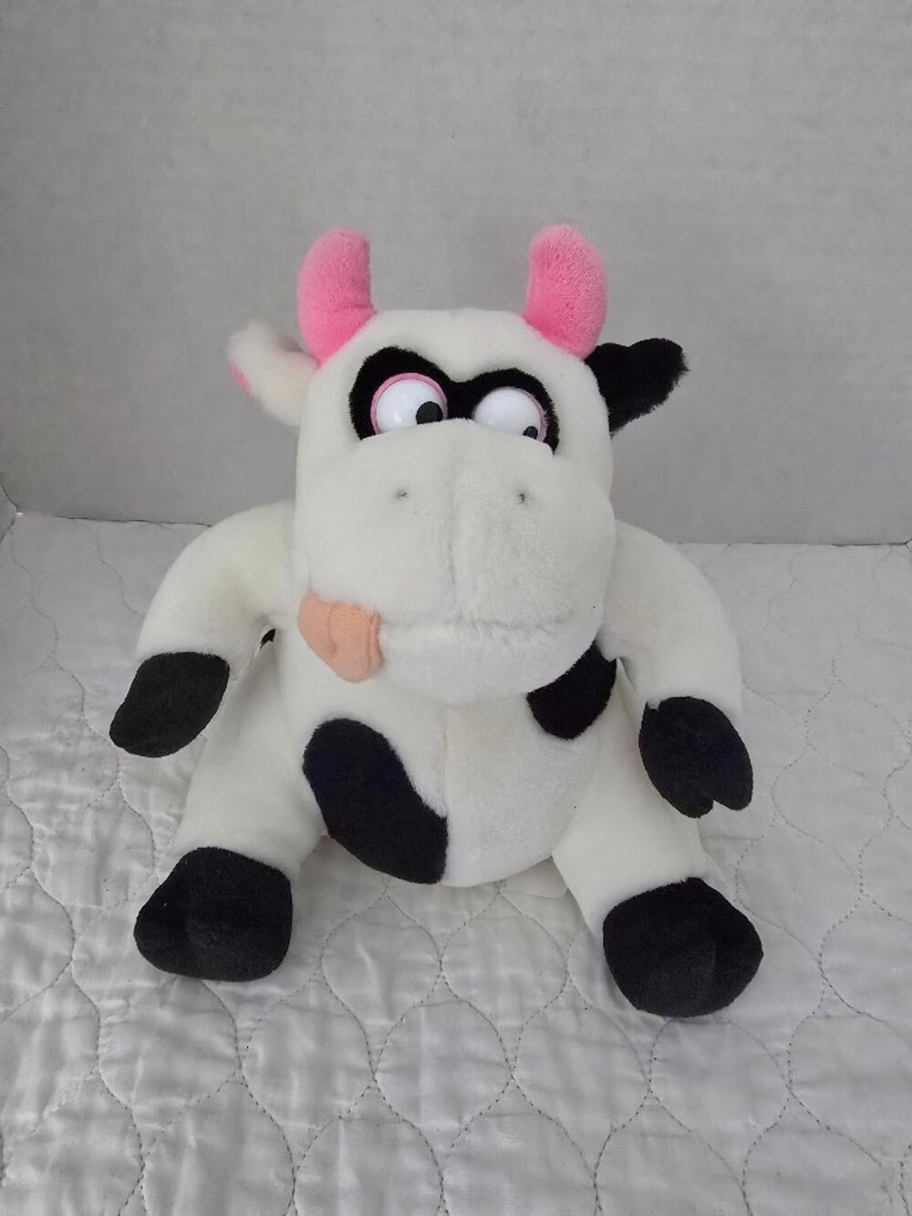 Just For Laughs Animated Moo Mad Cow Plush Laughs Vibrates Y2K EUC "Works" 9"(H)